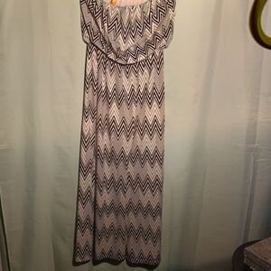 "Women's Chevron Print Maxi Dress – Stylish & Comfortable Long Dress"
